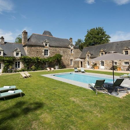 Manoir Du Vau D Arz Gites Et Chambres D Hotes Avec Piscine Malansac Екстериор снимка