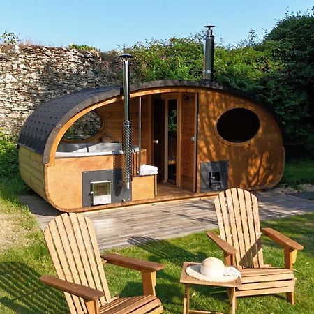 Manoir Du Vau D Arz Gites Et Chambres D Hotes Avec Piscine Malansac Екстериор снимка