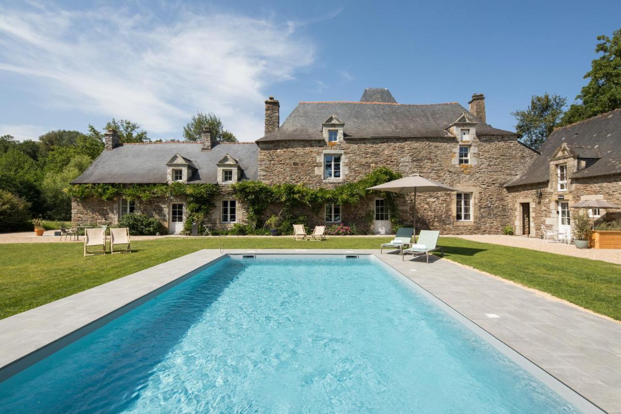 Manoir Du Vau D Arz Gites Et Chambres D Hotes Avec Piscine Malansac Екстериор снимка
