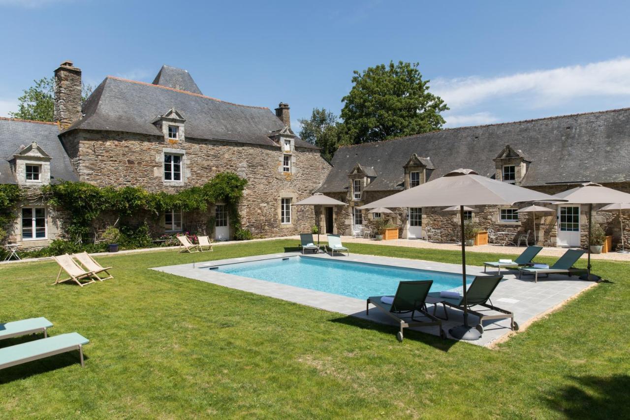 Manoir Du Vau D Arz Gites Et Chambres D Hotes Avec Piscine Malansac Екстериор снимка