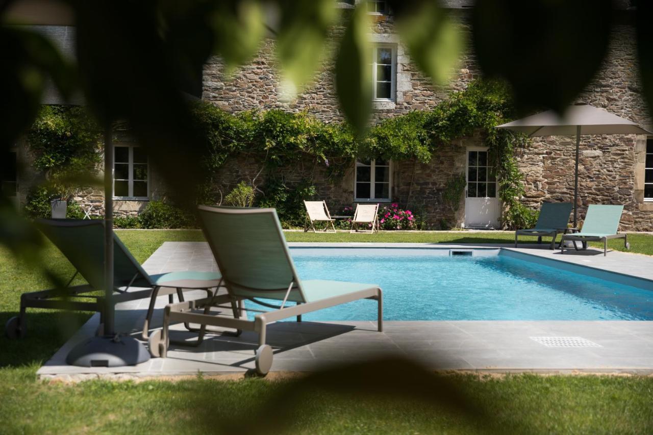 Manoir Du Vau D Arz Gites Et Chambres D Hotes Avec Piscine Malansac Екстериор снимка